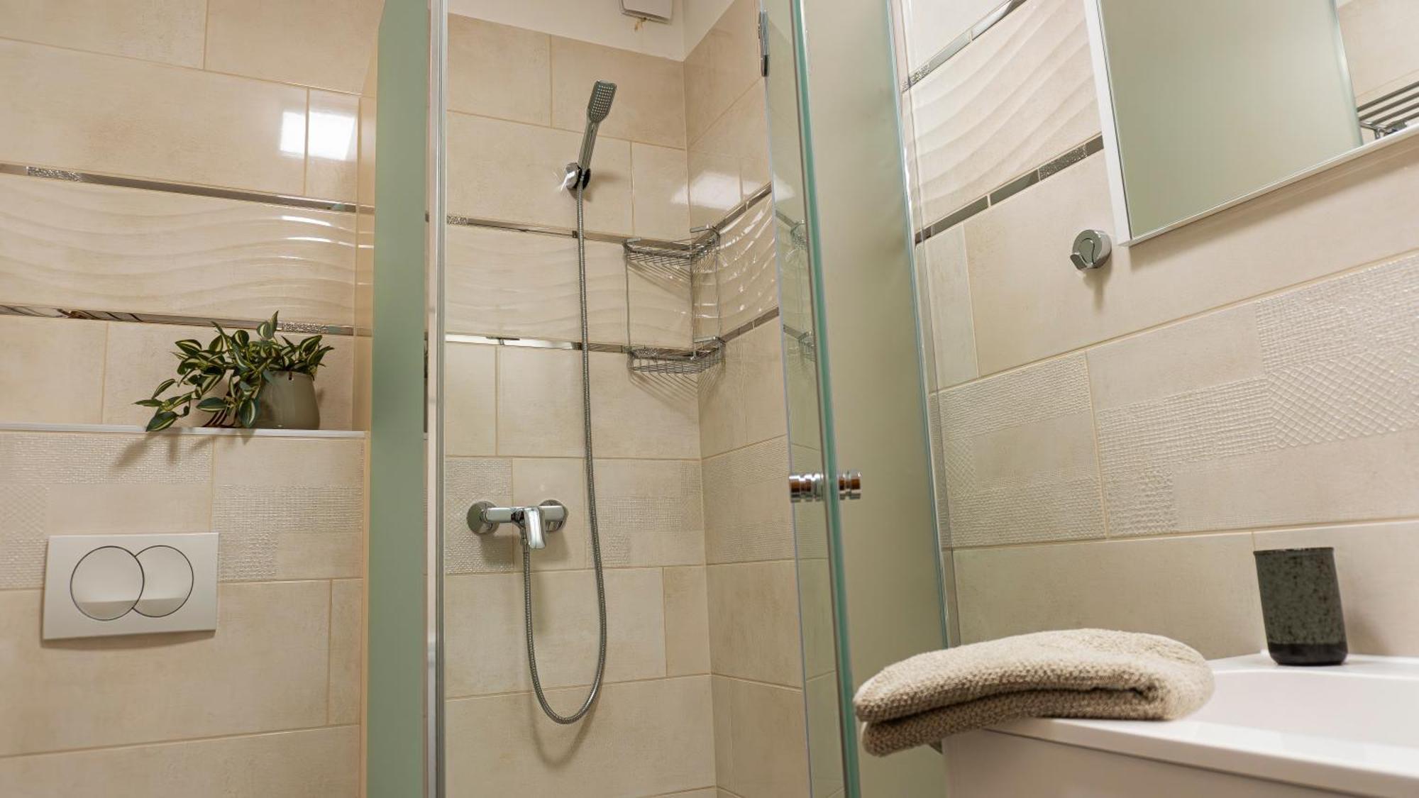 קישקונהלש Thermal Irisz Apartman מראה חיצוני תמונה