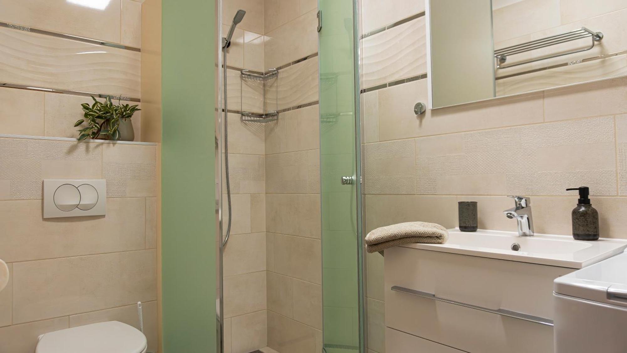 קישקונהלש Thermal Irisz Apartman מראה חיצוני תמונה